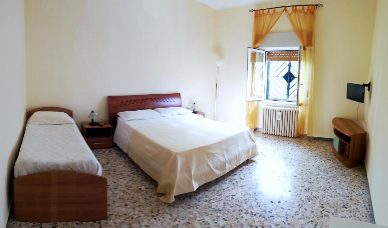 Lucia'S Apartaments Bari Zewnętrze zdjęcie